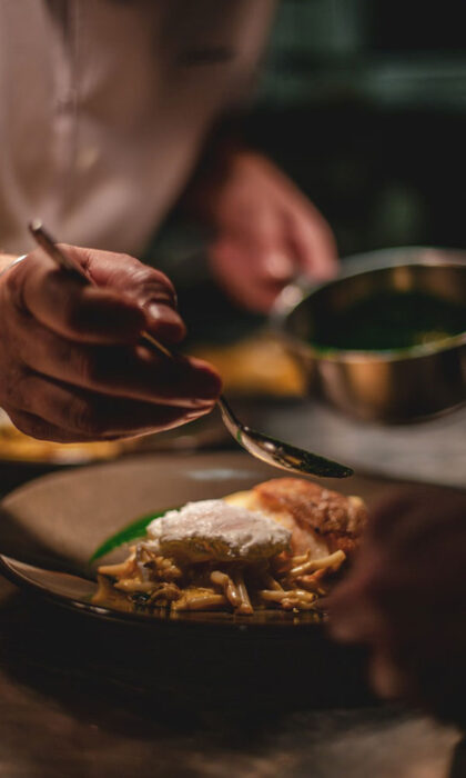 Serving-chef Serving-chef